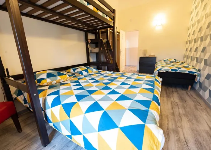 L'entre Deux Vignes Brizambourg